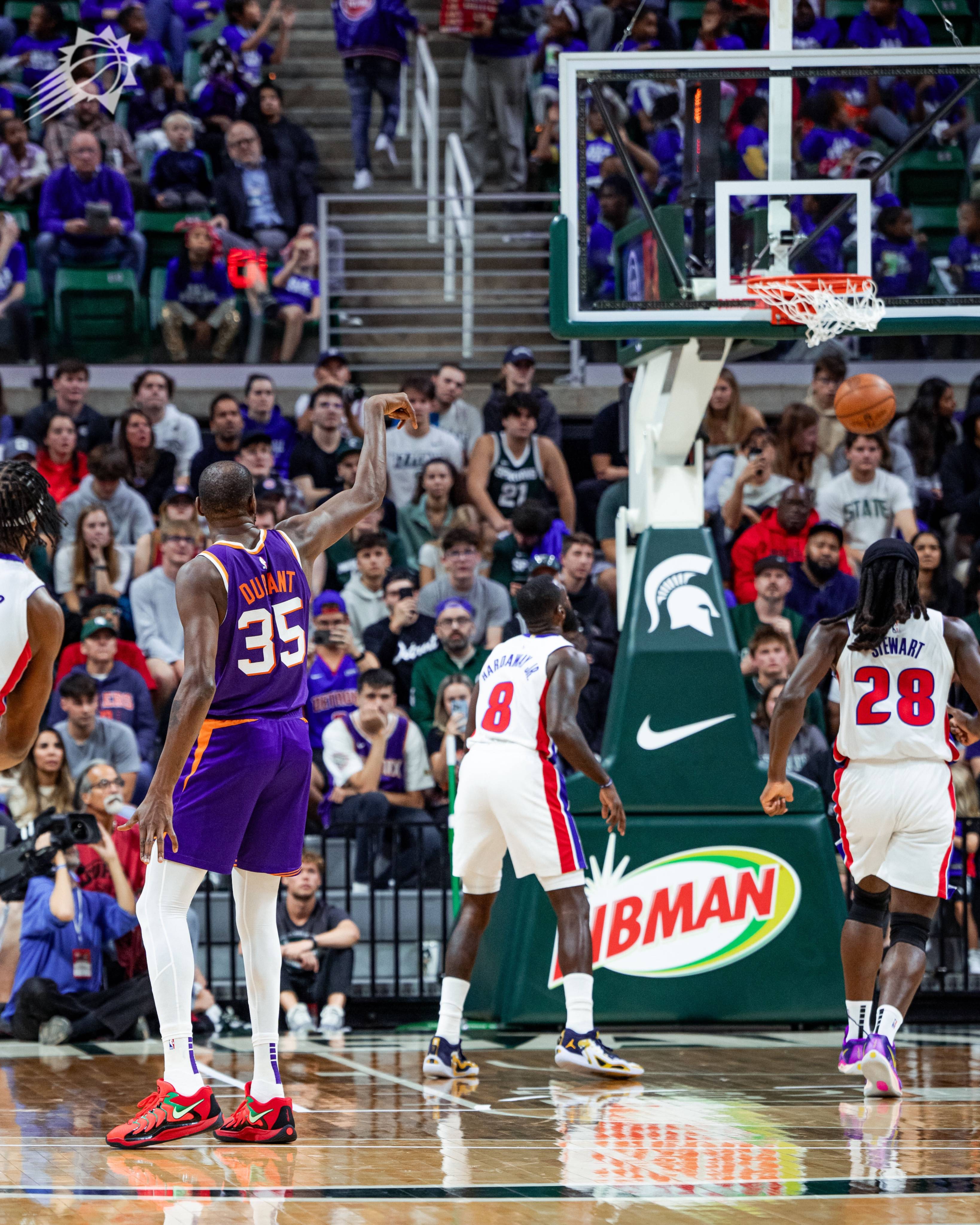 亚博体育在线-杜兰特重要时刻出色防守，C9带队取胜！赛场气氛高涨的简单介绍-亚博体育在线