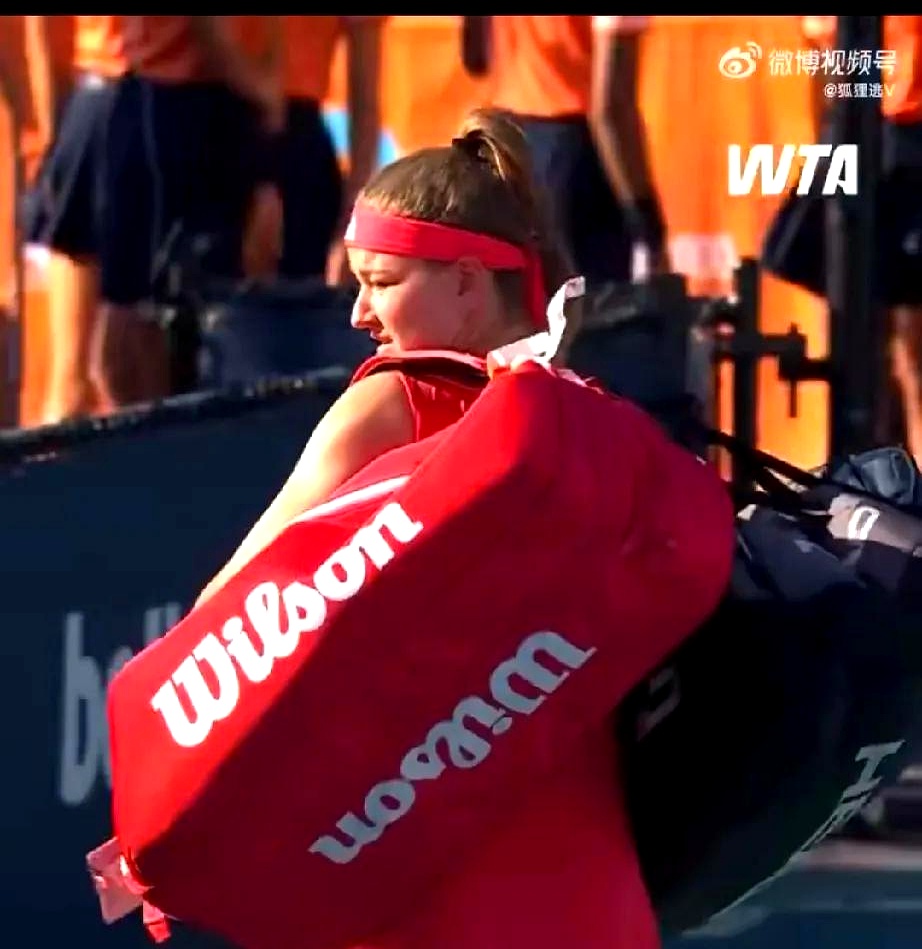 亚博中国官网-出色发挥首场状态出色，TL观众沸腾！，阿扎伦卡重返赛场赛场气氛高涨-亚博中国官网